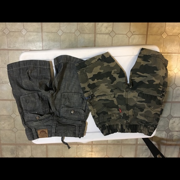 GAP/LEVIS BOYS SHORTS - Picture 4 of 8